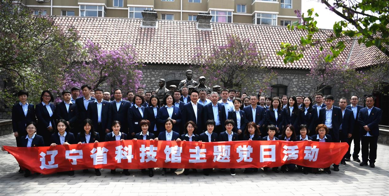 红色1.jpg 红色1.jpg